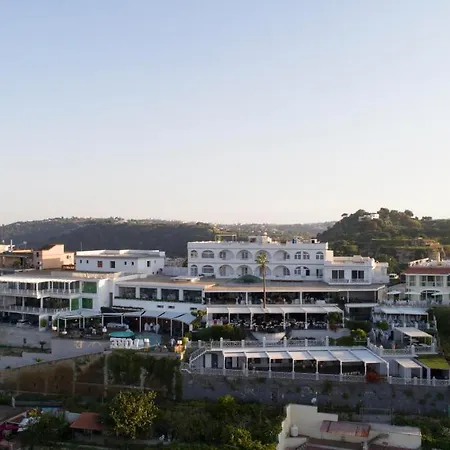 Il Gabbiano Hotel 3*